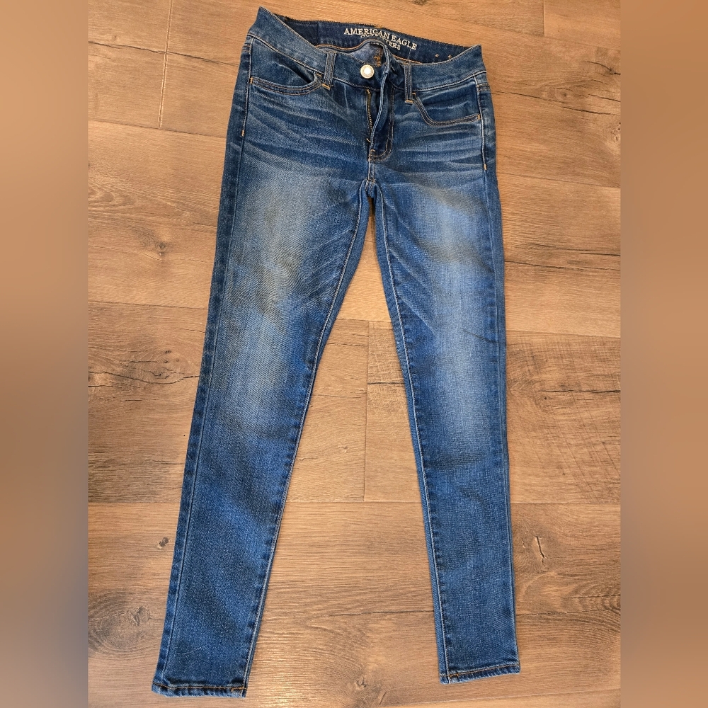 American Eagle Women's Jeggings sz 2 short